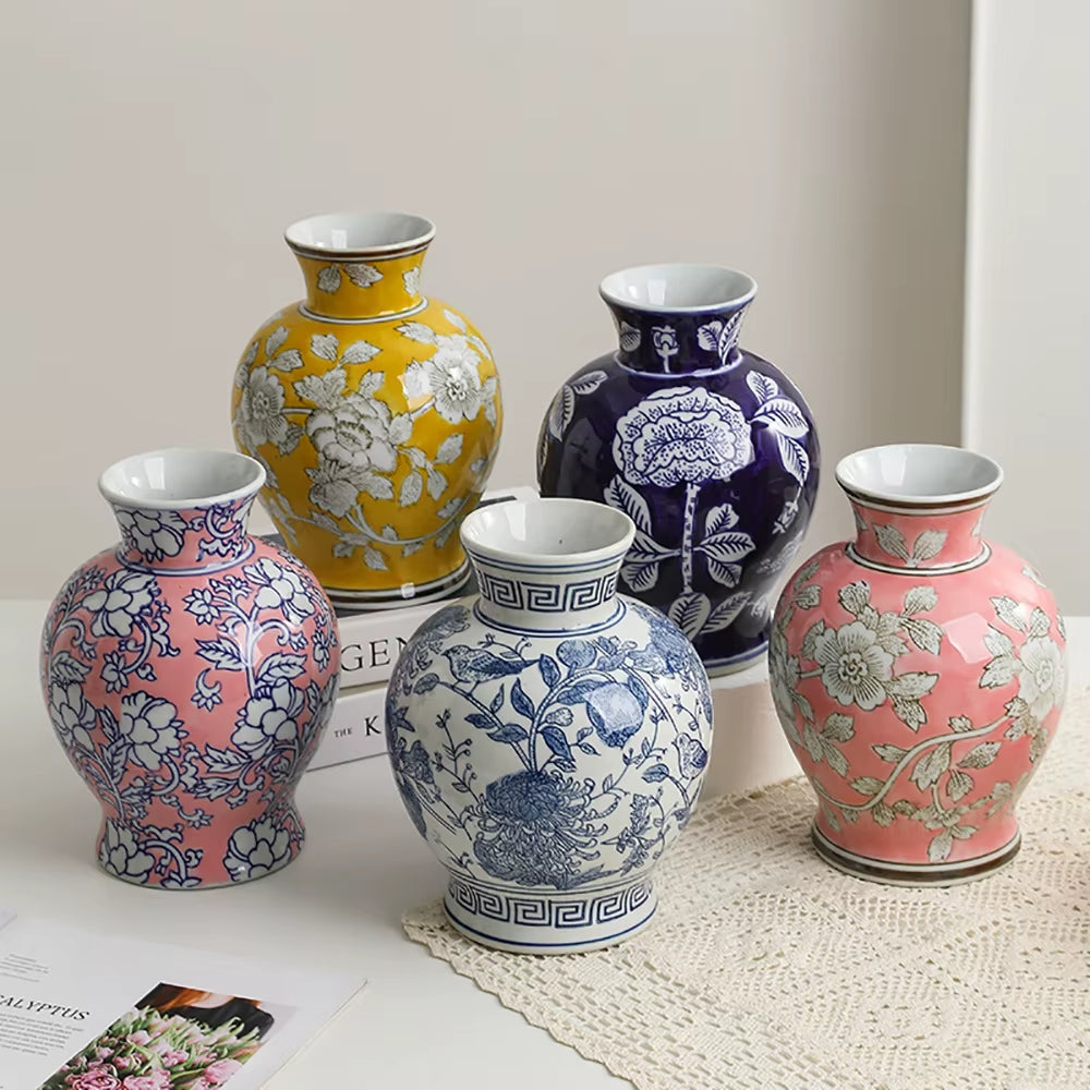 Blue and White Porcelain Chinese Vintage Vase Ceramic Handicraft Porcelain Bottle Flower Vase Home Decoration Accessories